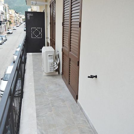 Caporama Apartment Terrasini Bagian luar foto