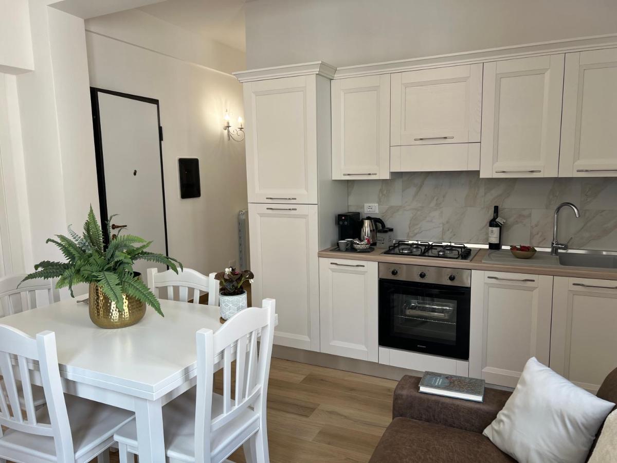 Caporama Apartment Terrasini Bagian luar foto