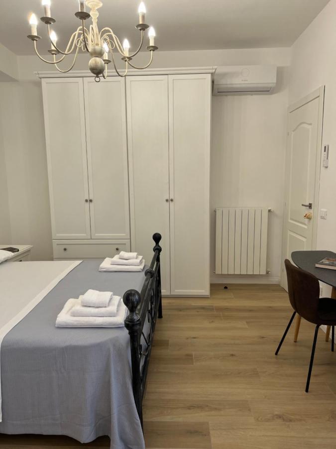 Caporama Apartment Terrasini Bagian luar foto