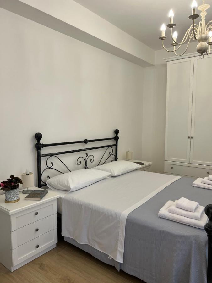 Caporama Apartment Terrasini Bagian luar foto