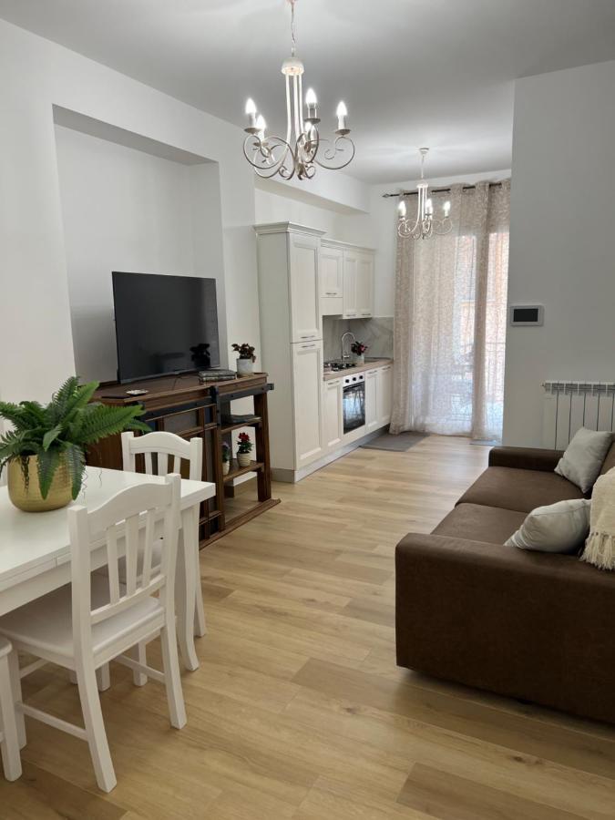 Caporama Apartment Terrasini Bagian luar foto