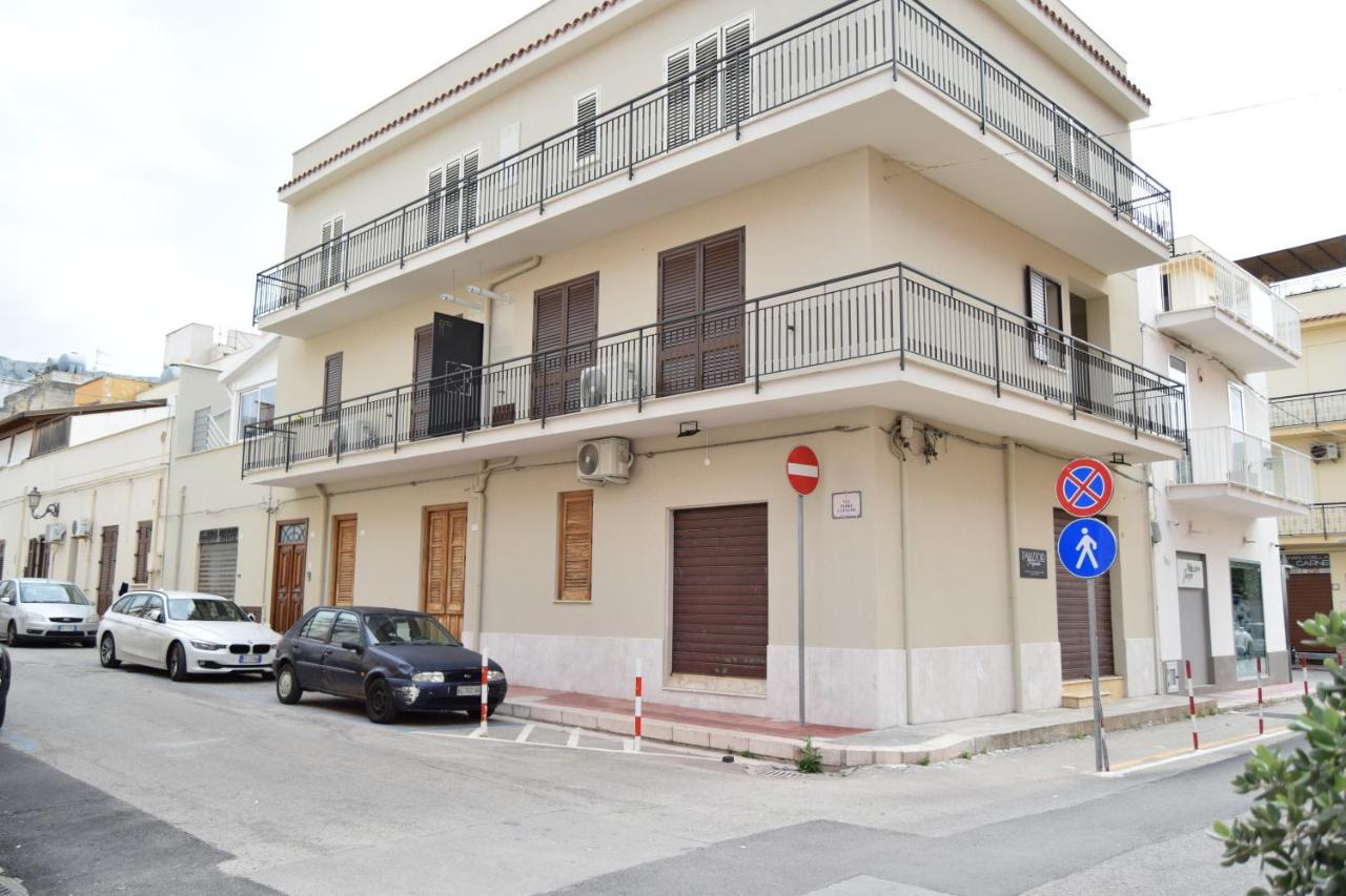Caporama Apartment Terrasini Bagian luar foto