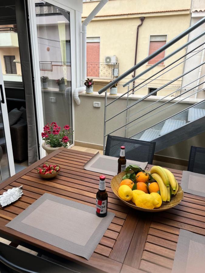 Caporama Apartment Terrasini Bagian luar foto