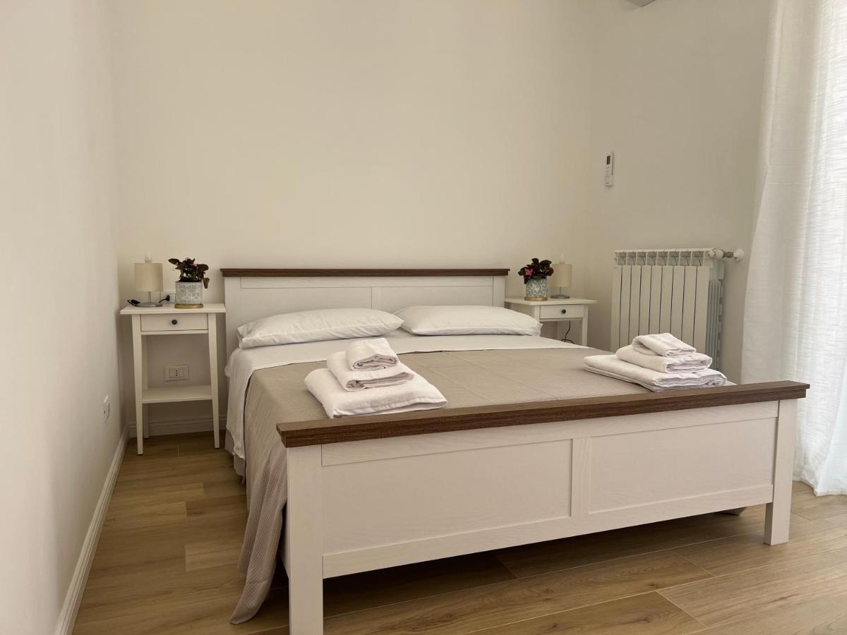Caporama Apartment Terrasini Bagian luar foto